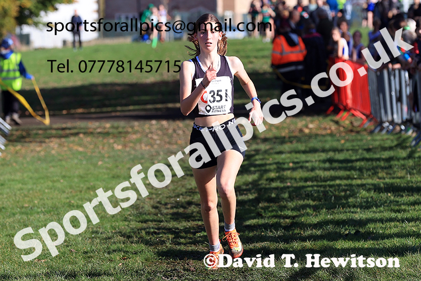 Girls under-15s, 2024 Northern Cross Country Relays, Graves Park, Sheffield.   Photo: David T. Hewitson/Sports for All Pics